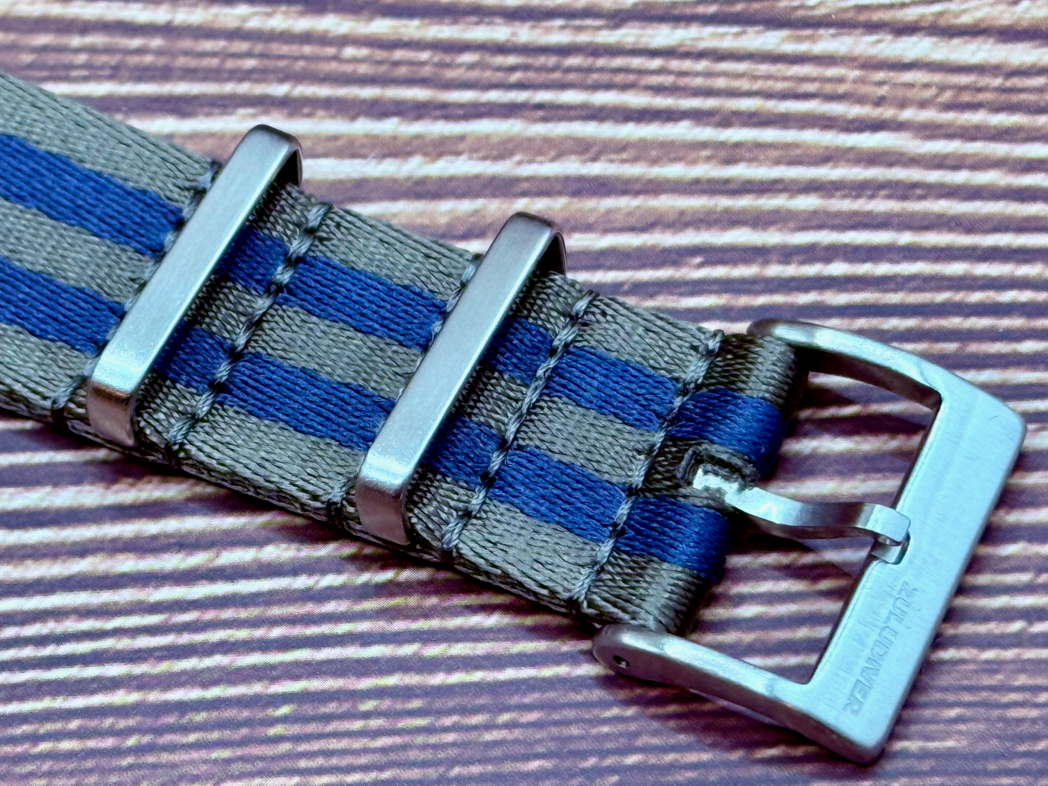 ZULUDIVER | 1973 British Military Watch Strap – Armoured Collection