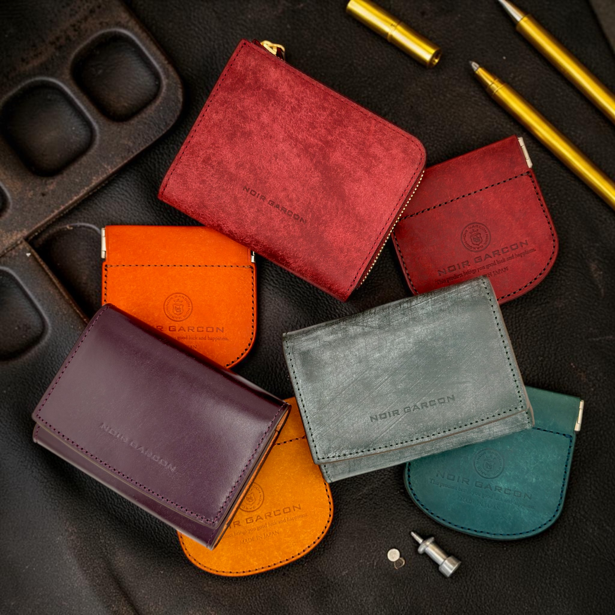 NOIR GARCON Tri-Fold Wallet — Bridle Leather — Compact Capacity — 10.9 × 7.8cm