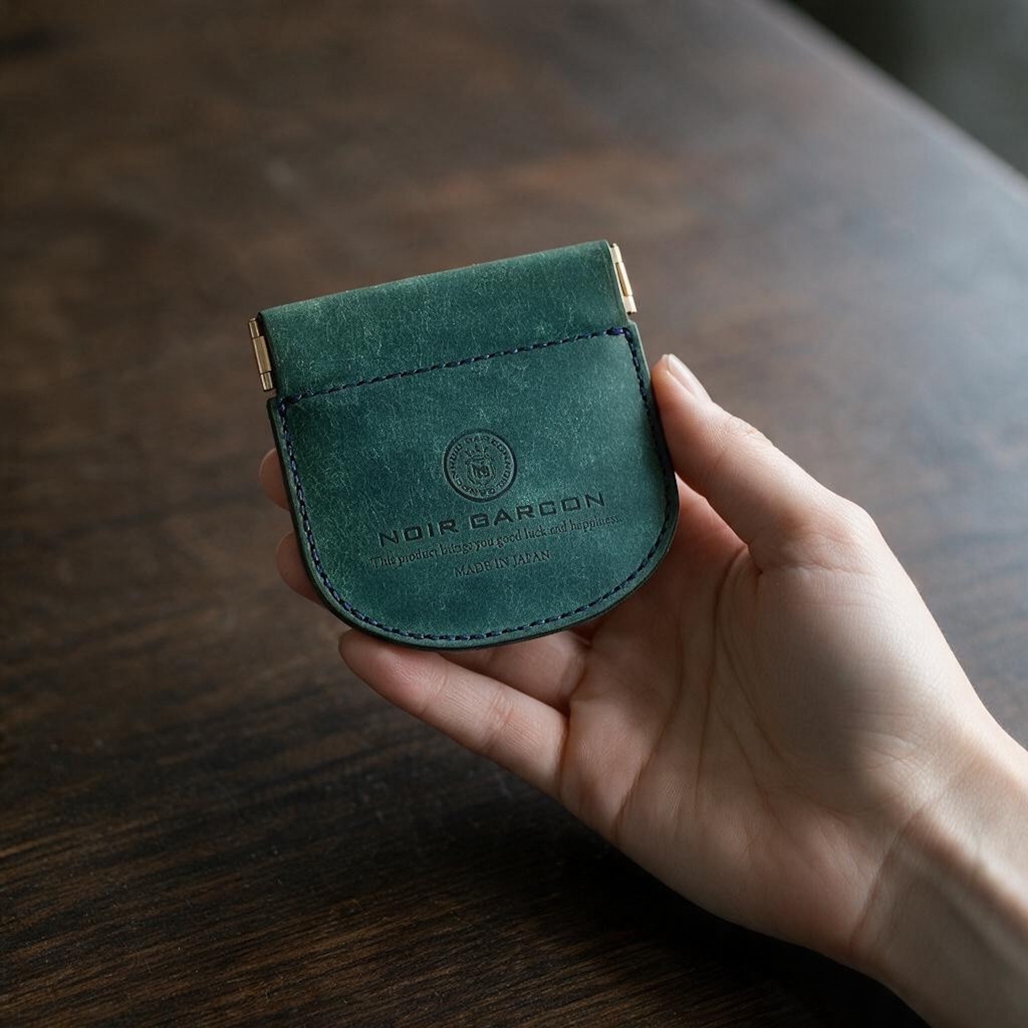 Cléo Italian Pueblo Leather Coin Case — Patina-Ready Daily Carry — 25g, Made in Japan