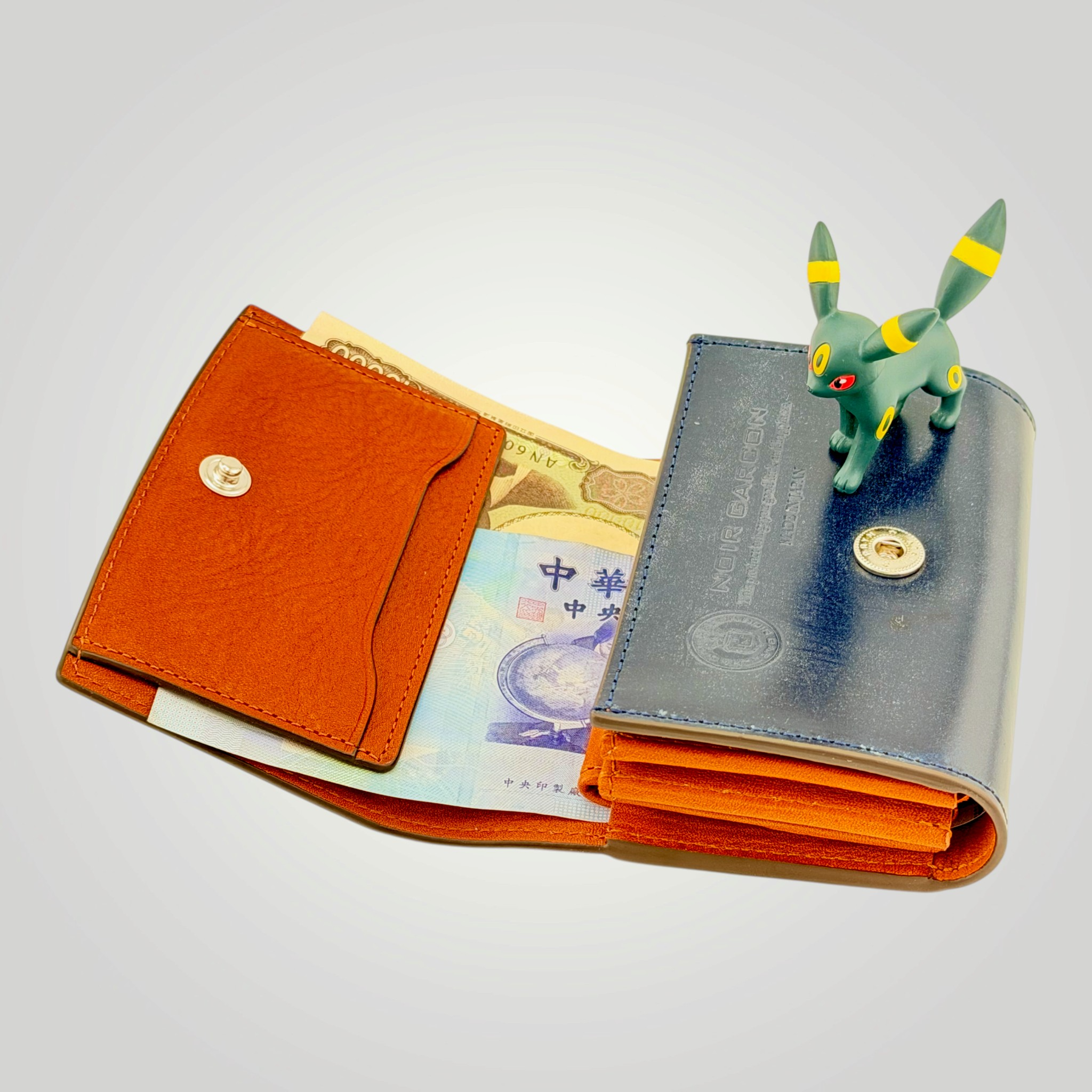 NOIR GARCON Tri-Fold Wallet — Bridle Leather — Compact Capacity — 10.9 × 7.8cm