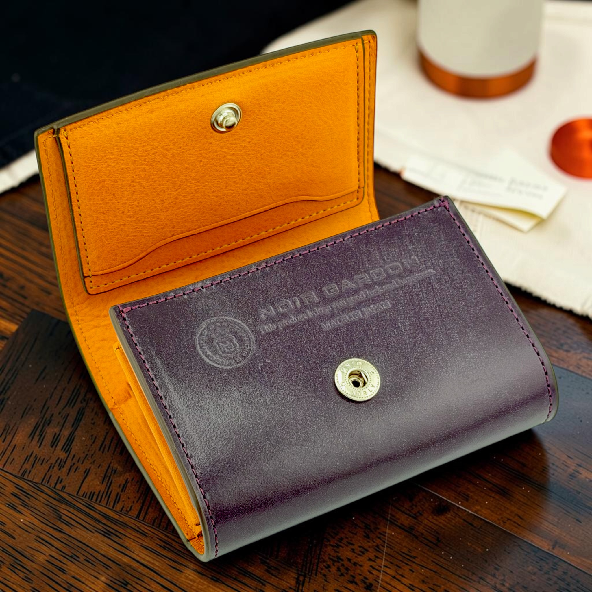 NOIR GARCON Tri-Fold Wallet — Bridle Leather — Compact Capacity — 10.9 × 7.8cm