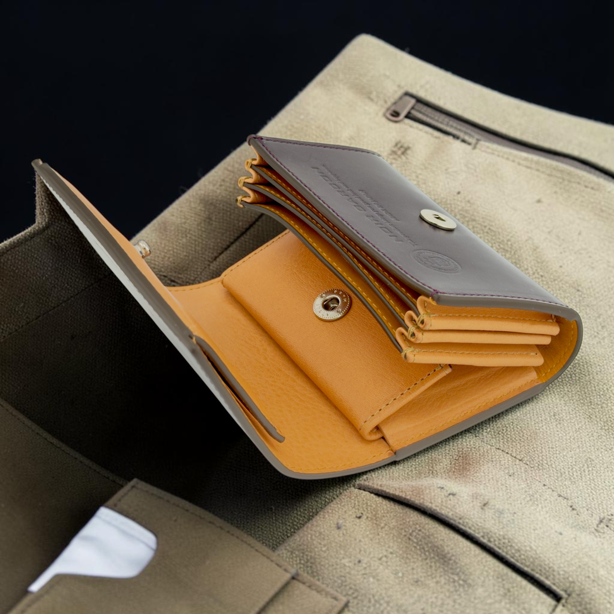NOIR GARCON Tri-Fold Wallet — Bridle Leather — Compact Capacity — 10.9 × 7.8cm