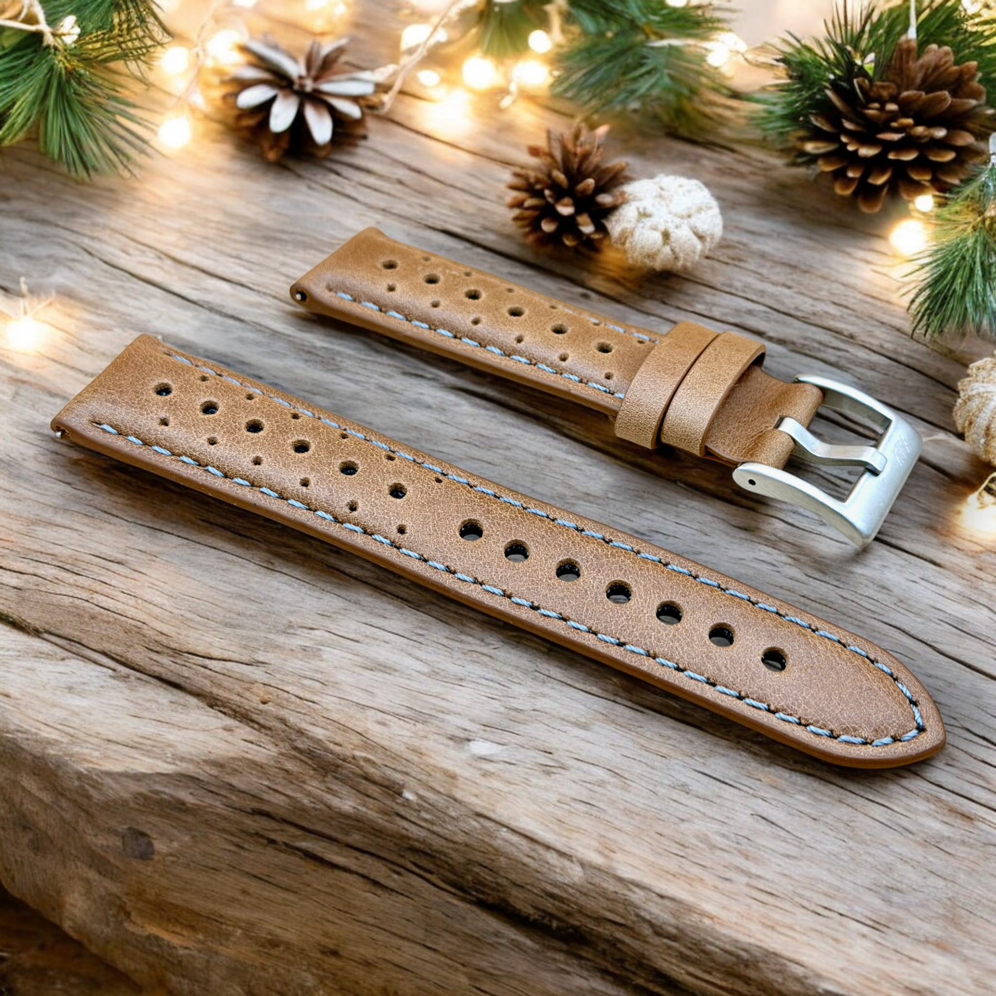 Watchandstrapco | The Monte Carlo：穿孔皮革賽車錶帶 - 復古棕