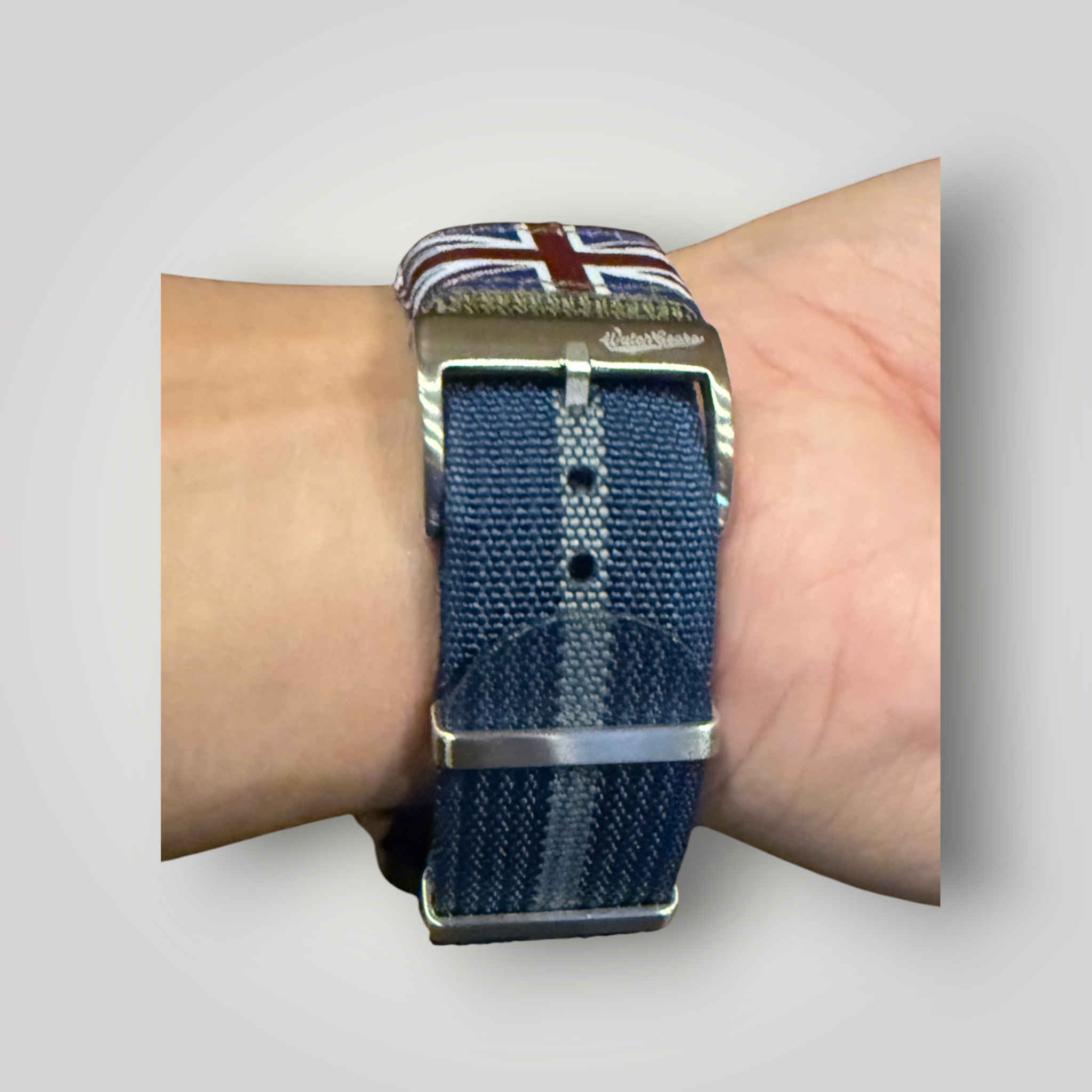WatchGecko | Ridge British Military Watch Strap - Navy & Grey Stripe