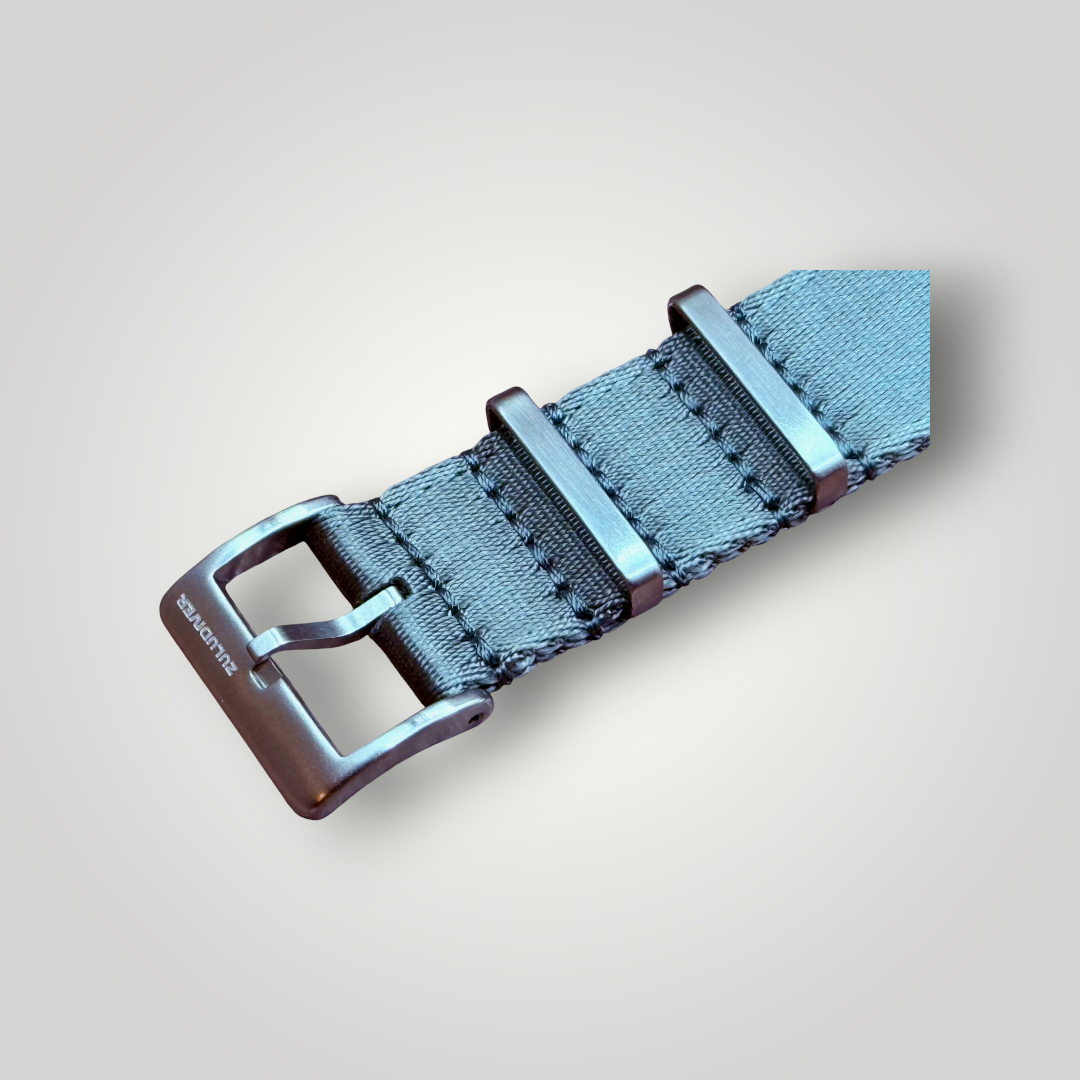ZULUDIVER | 1973 British Military Watch Strap – Armoured Collection