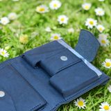 IKENOHATA GINKAWATEN 池之端銀革店｜Cramp クランプ｜プエブロレザー スリムウォレット｜ネイビー