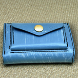IKENOHATA GINKAWATEN 池之端銀革店 | Cramp UK Bridle Leather Compact Wallet with Front Hardware | TEAL