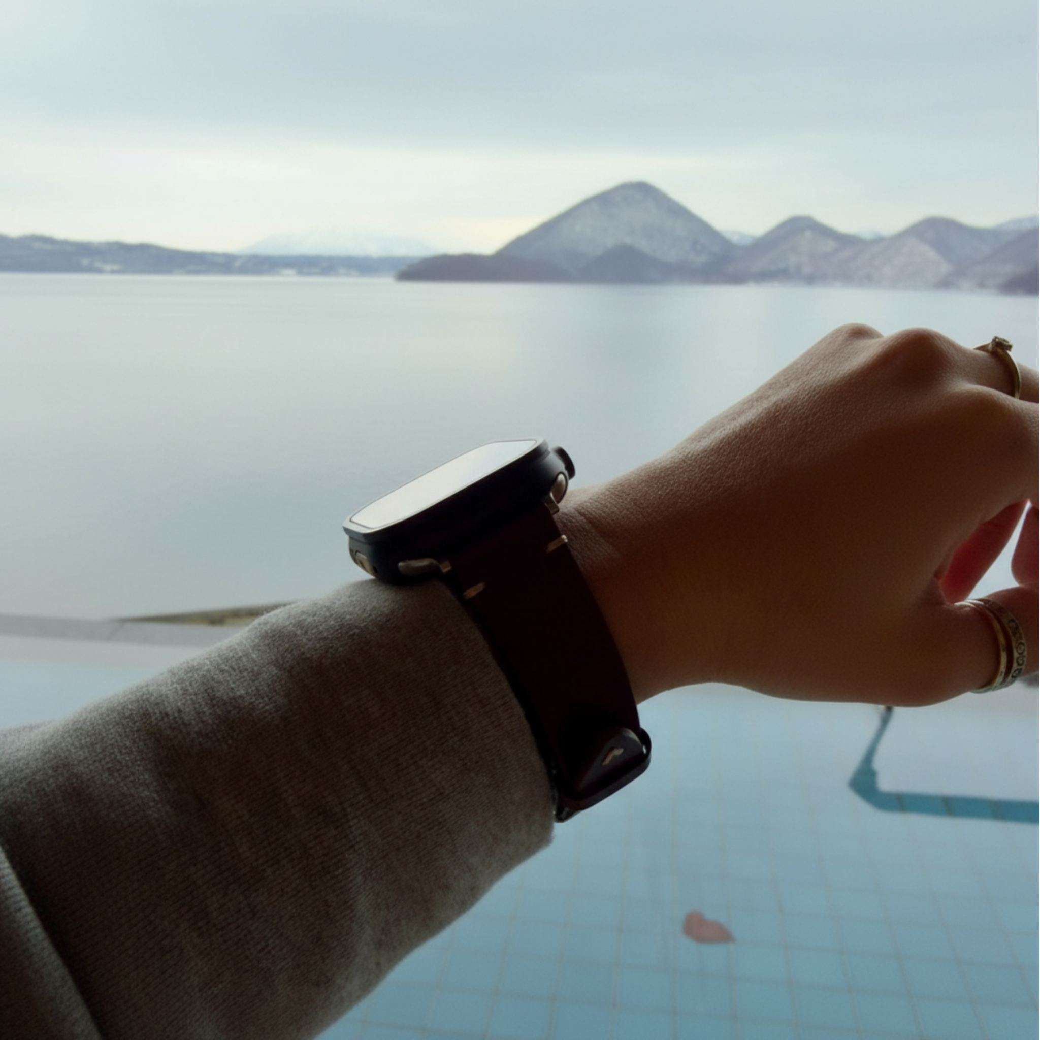 WatchGecko｜Vintage-Stitched Genuine Leather Watch Strap (Burgundy & Cognac)